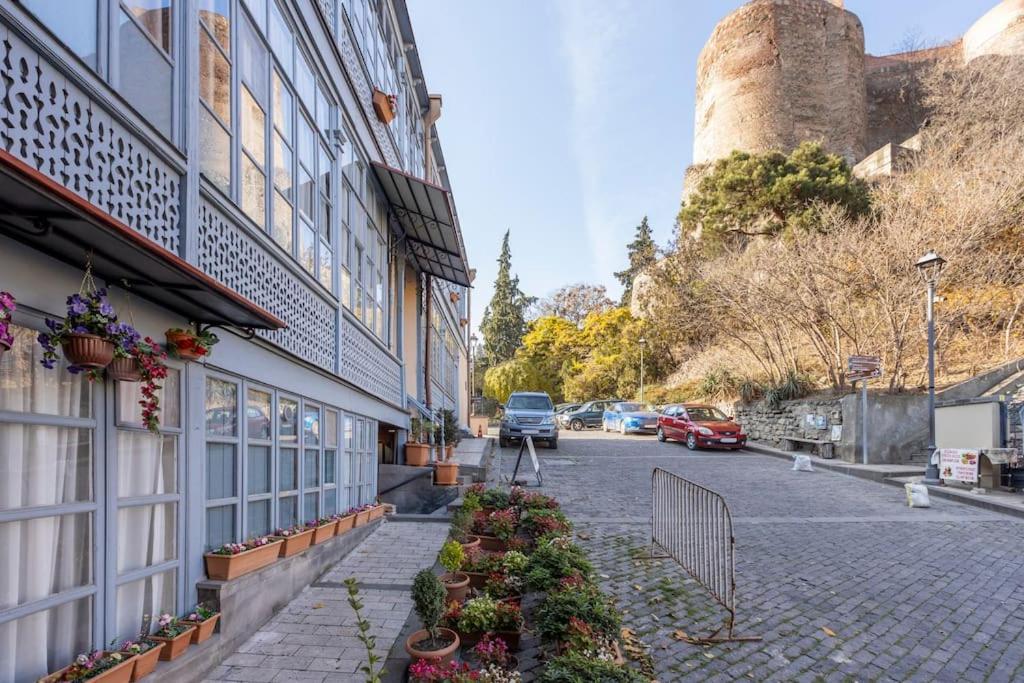 هتل نیو لی رنوویتی واتفال سیتی سنتر آپارتمان - Newly Renovated “Waterfall” City Centre apartment
