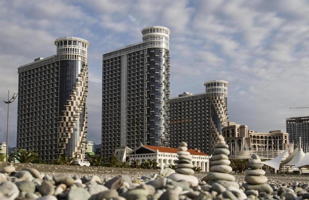 آپارت هتل بلک سی تاورز - Apart Hotel Black Sea Towers