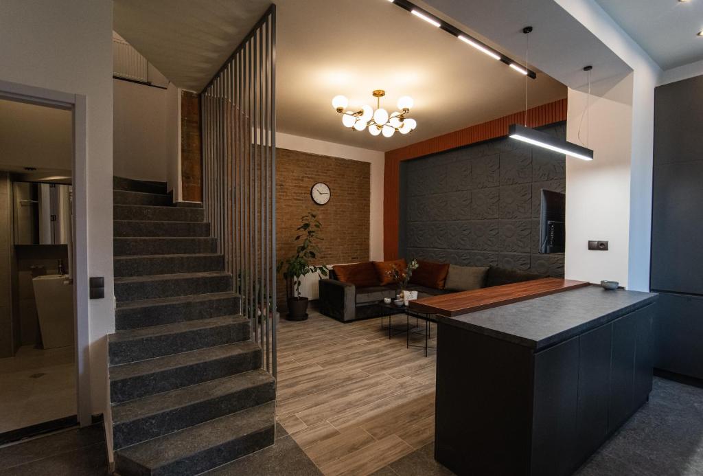 هتل نیس اند کازی ویلا این د هارت آف د سیتی Nice and cosy villa in the heart of the city