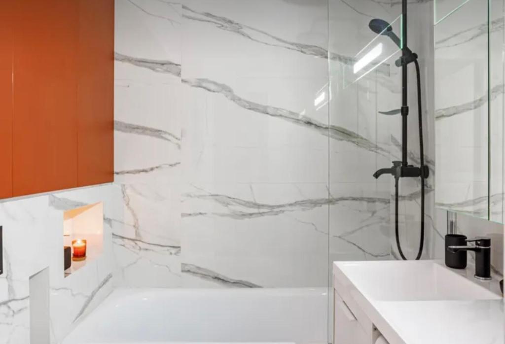 هتل وی آی پی آپارت 742 - VIP apart 742