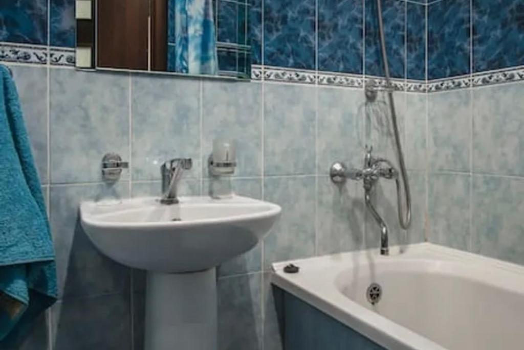 هتل وی آی پی آپارت 741 - VIP apart 741