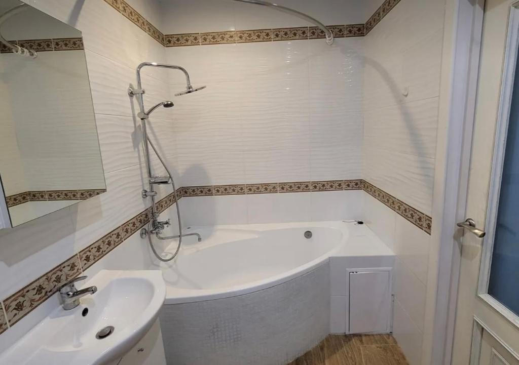 هتل وی آی پی آپارت 738 - VIP apart 738