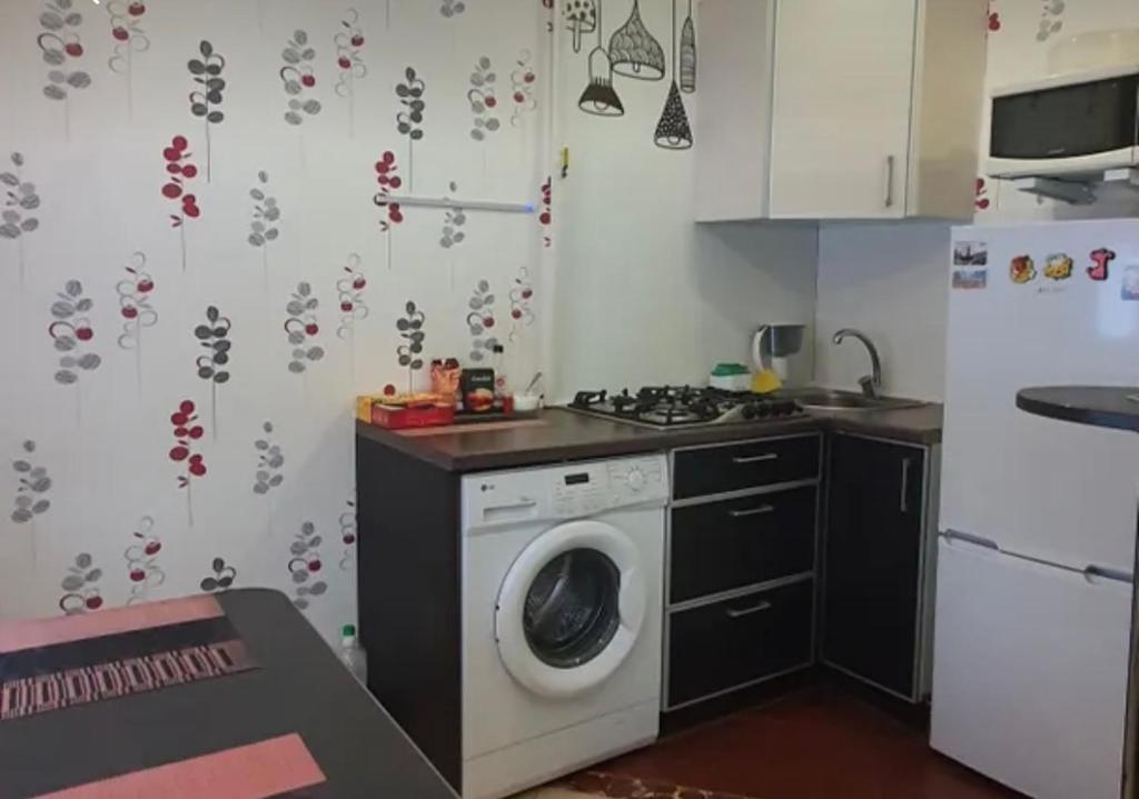 هتل وی آی پی آپارت 735 - VIP apart 735