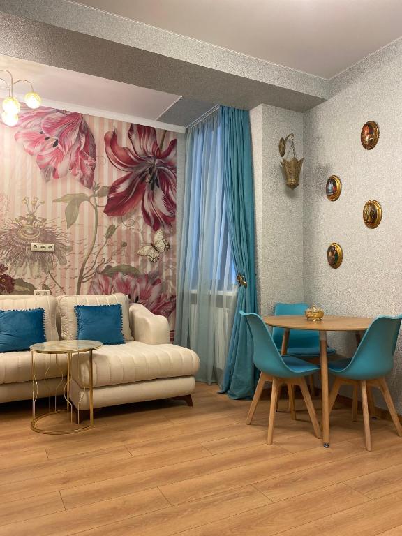 هتل آپارتمنت این تفلیس دادینی II - Apartment in Tbilisi Dadiani II