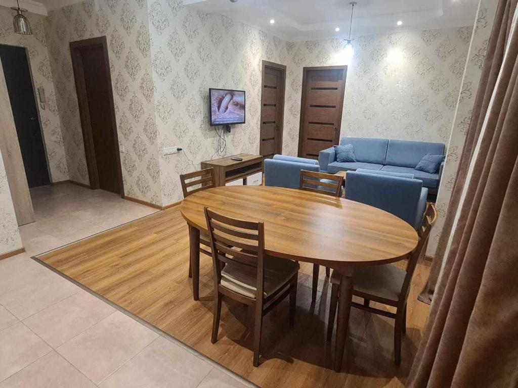 هتل هاوس - house