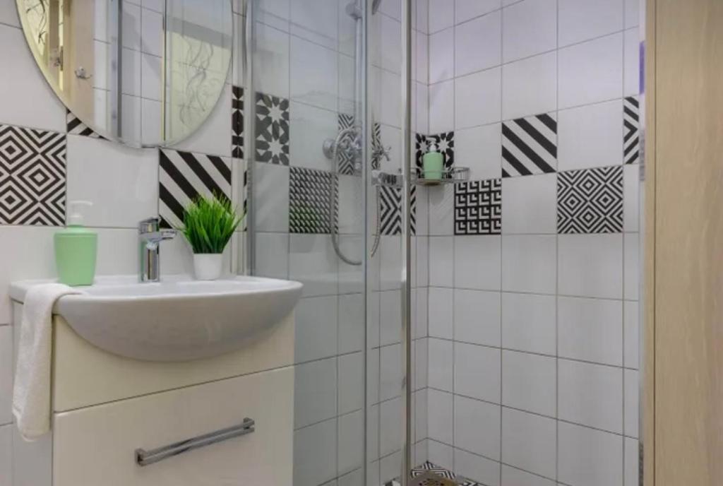 هتل وی آی پی آپارت 655 - VIP apart 655