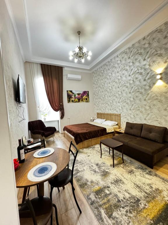 هتل سیلور رومز - Silver Rooms