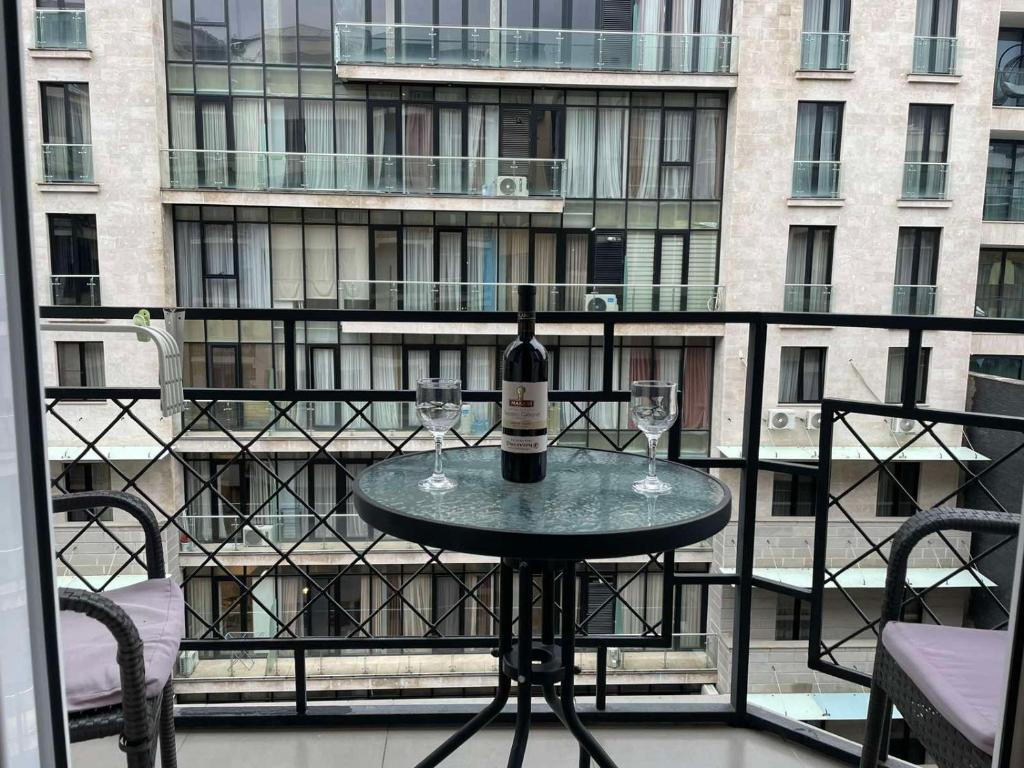 هتل سیتی سنتر- ویک پارک- 2BR آپارتمان - City Center- VAKE PARK- 2BR Apartment