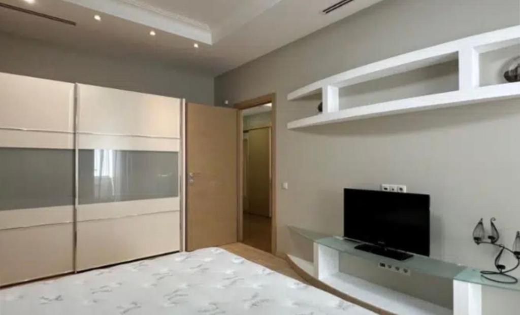 هتل وی آی پی آپارت 604 - VIP apart 604