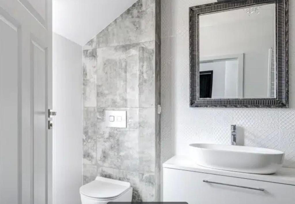 هتل وی آی پی آپارت 579 - VIP apart 579