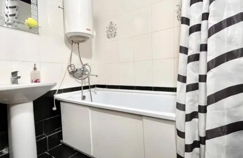 هتل وی آی پی آپارت 572 - VIP apart 572