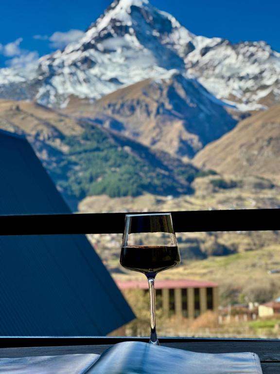 هتل الیاس هات کازبگی - Elia Hut Kazbegi
