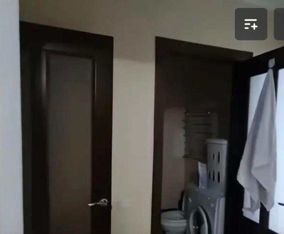 هتل وی آی پی آپارت 523 - VIP apart 523