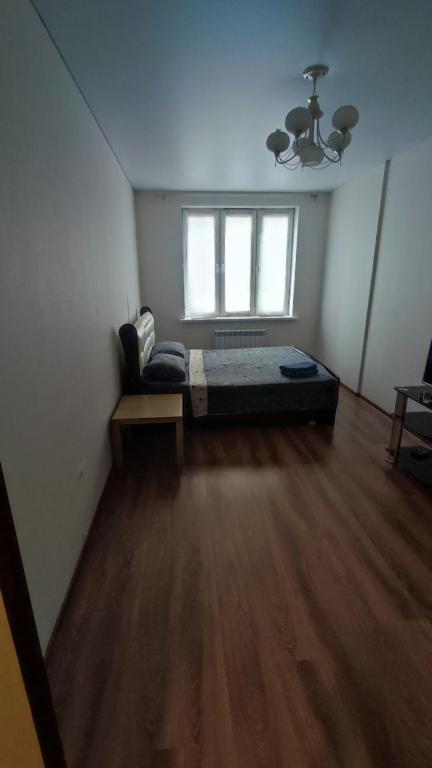 هتل وی آی پی آپارت 486 - VIP apart 486