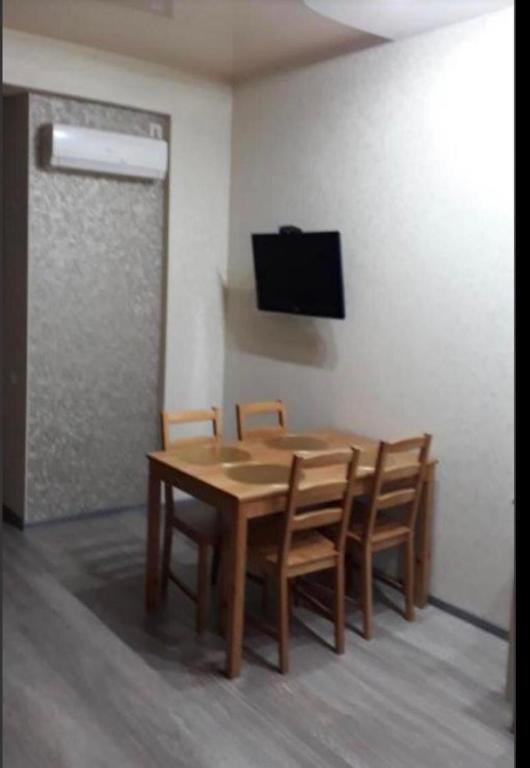 هتل وی آی پی آپارت ۴۰۷ - VIP apart 407
