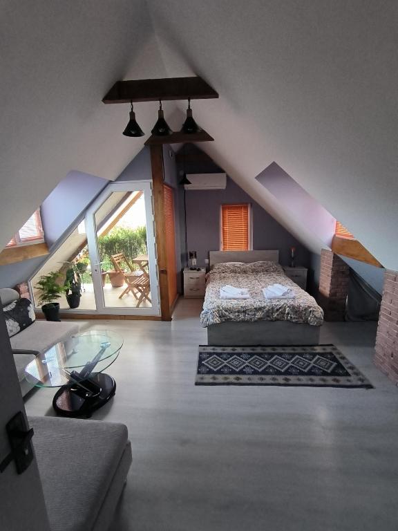 هتل گست هاوس کلمّا guest house Calma