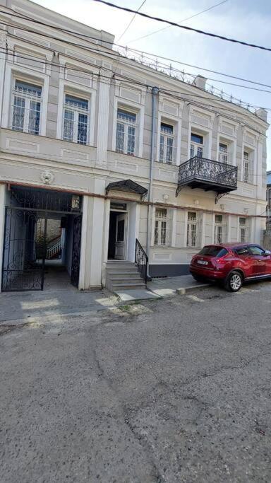 هتل تو استودیو در اولد سیتی سایاتنووا - Two studios in old city Saiatnova