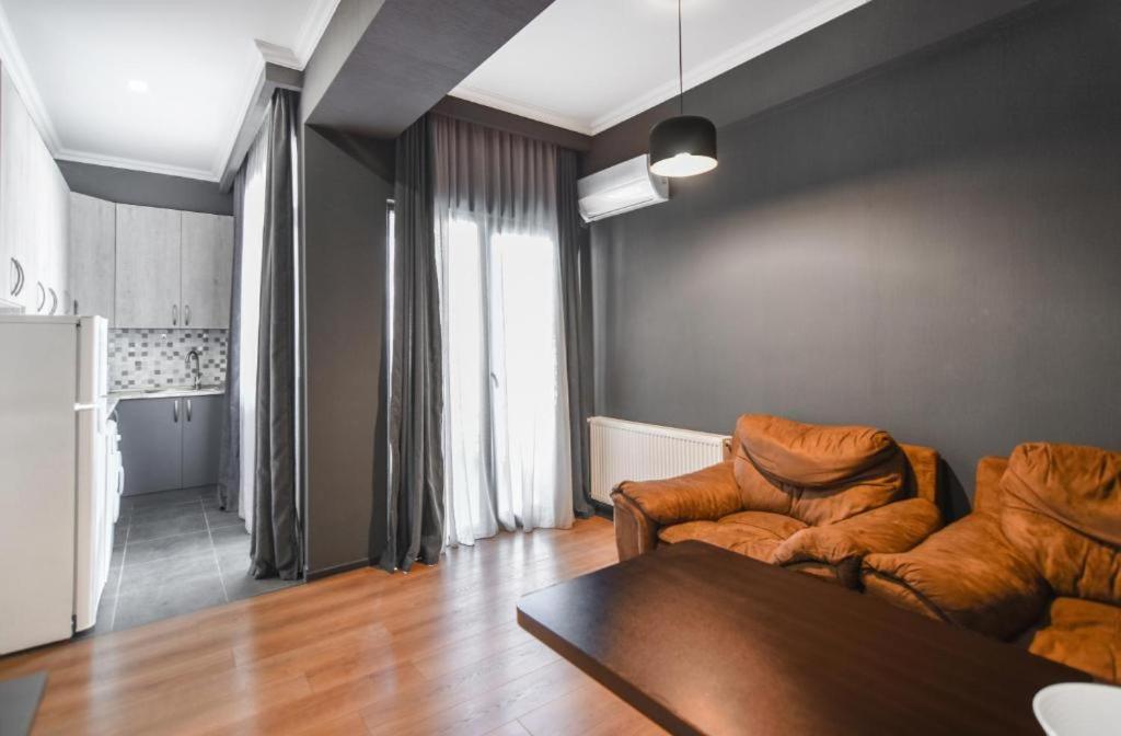 هتل چوگورتی 502 رومینگ - Chugurety 502 Rooming