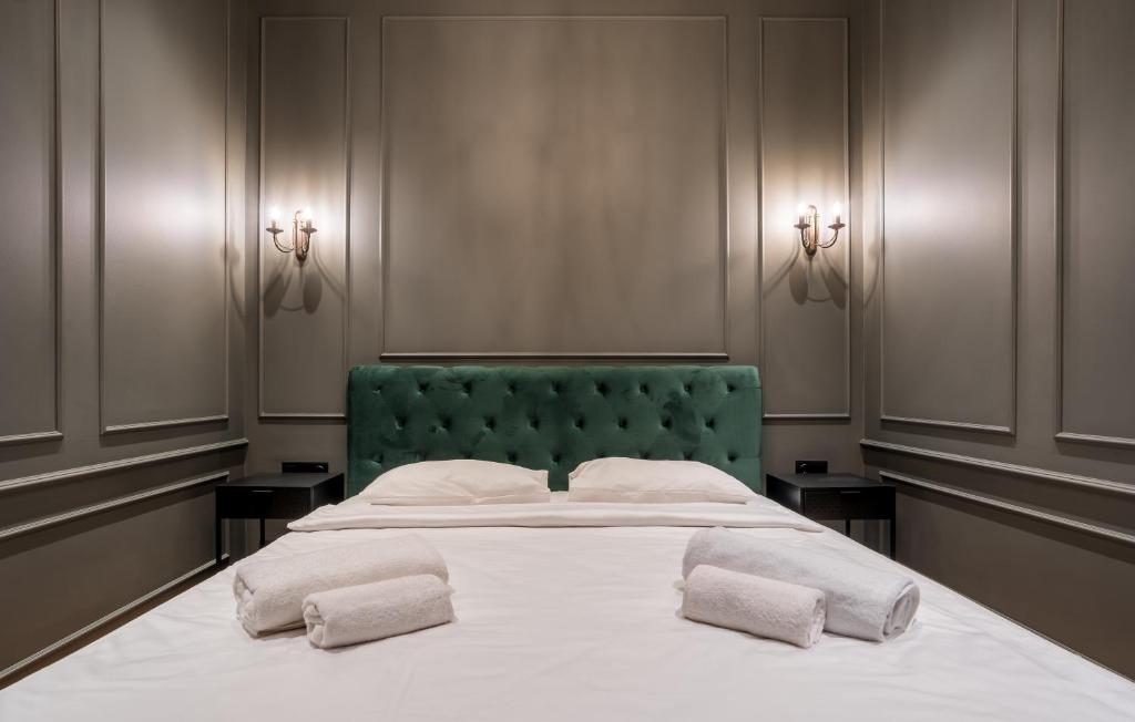 هتل امرالید دلاکس آپارتمان - سیتی سنتر - Emerald deluxe apartment - City Center