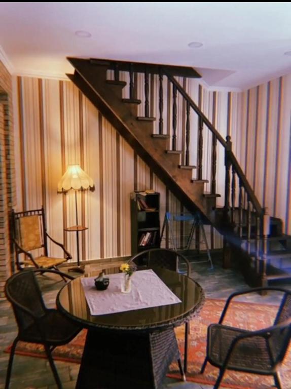 هتل کوزی اند کویت هوم اوی هوم نیئر درای بریج - cozy and quite home away home near dry bridge