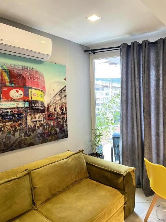 هتل سیتی سنتر آپارتمان - بین هروس اسکوئر و هالی دی این - City Center Apartment -Between Herous Square and Holiday Inn