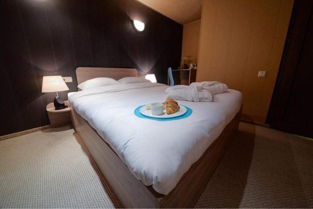 هتل وی آی پی آپارت ۷۹۸ - VIP apart 798