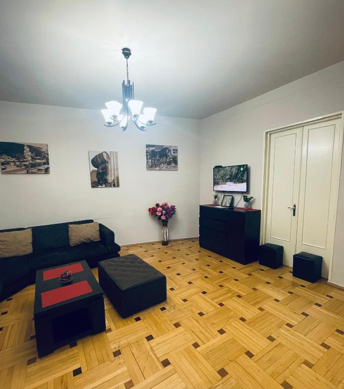 هتل آپاتمنت روم استریت - Apartment Rome Street