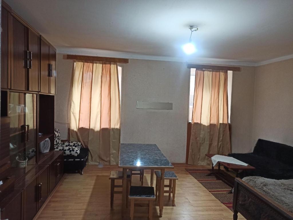 هتل لولا ز آپارتمنت - Lela's apartment