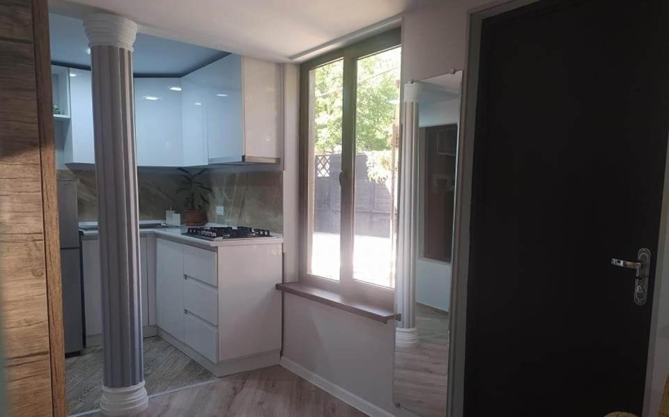 هتل تو روم آپارتمان فور رنت این تبیلیس آن سابورتالو - two room apartment for rent in tbilisi on saburtalo