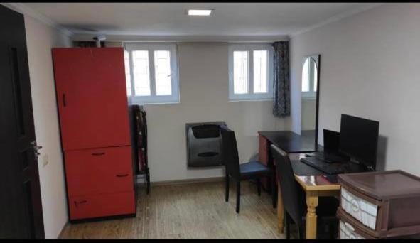 هتل بیگ اند بیوتیفول آپارتمان ویت آل آمنتیز - Big and Beautiful Apartment with All Amenities
