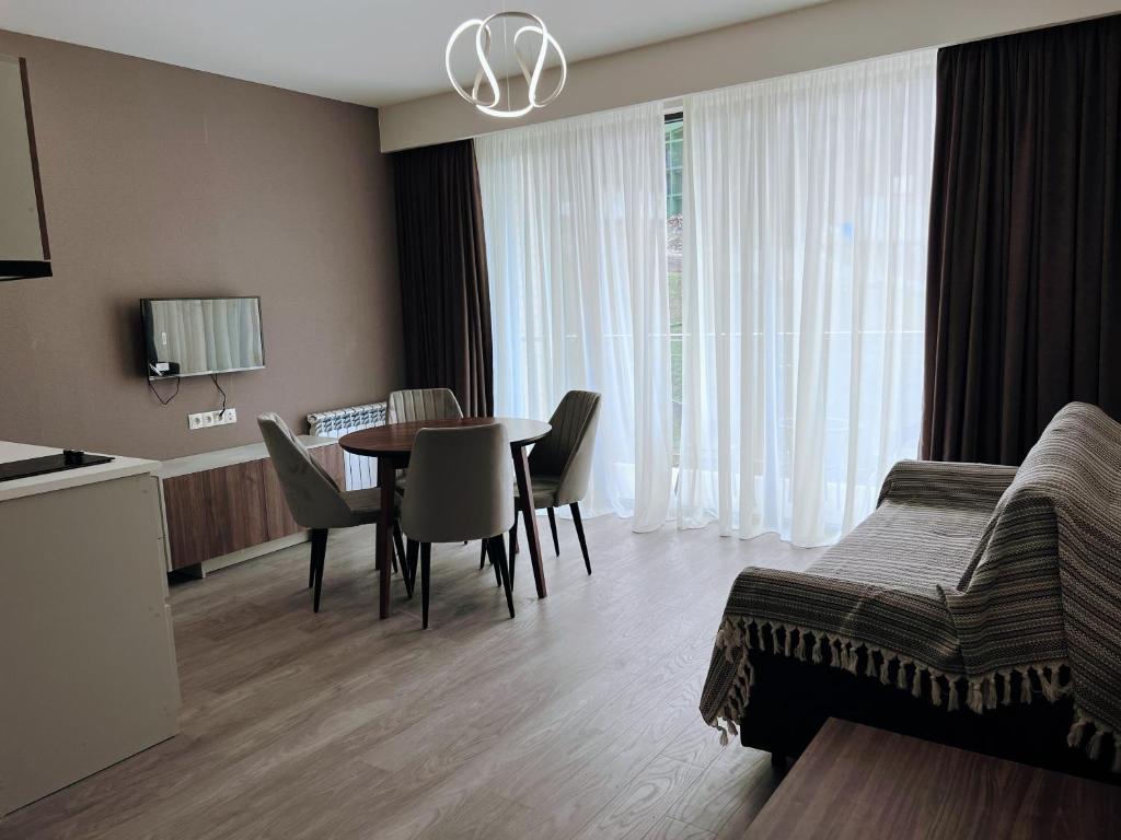 هتل کریستال وودز - آپارتمان ۲۰۵ - Cristal Woods - Apartment 205
