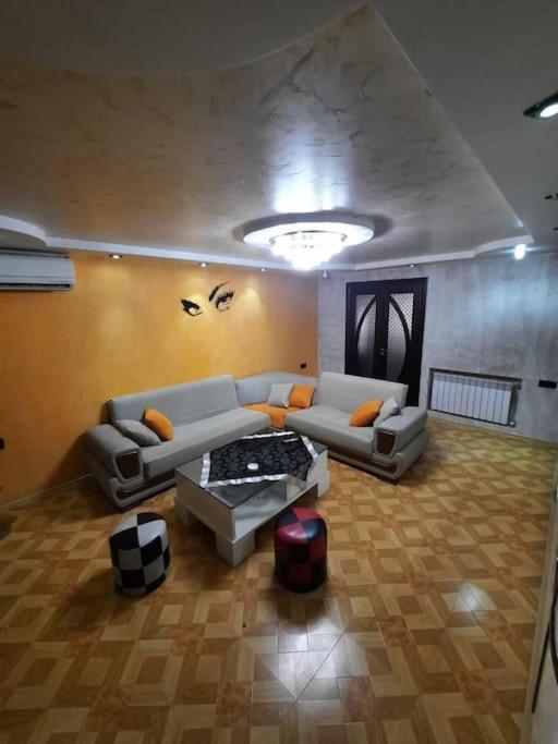 هتل آپارتمنت این سنتر فور فمیلی - Apartment In Center For Family