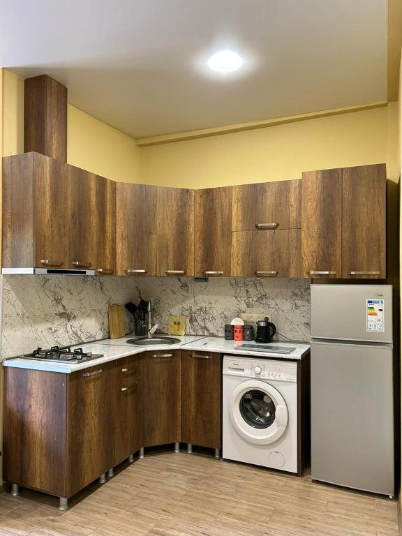 هتل میریونی Hotel Mirioni