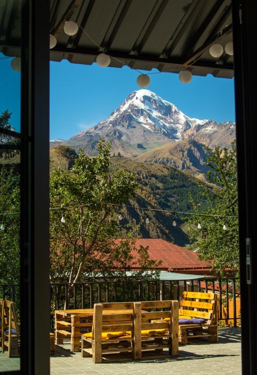 هتل پلنت کازبگی Planet kazbegi