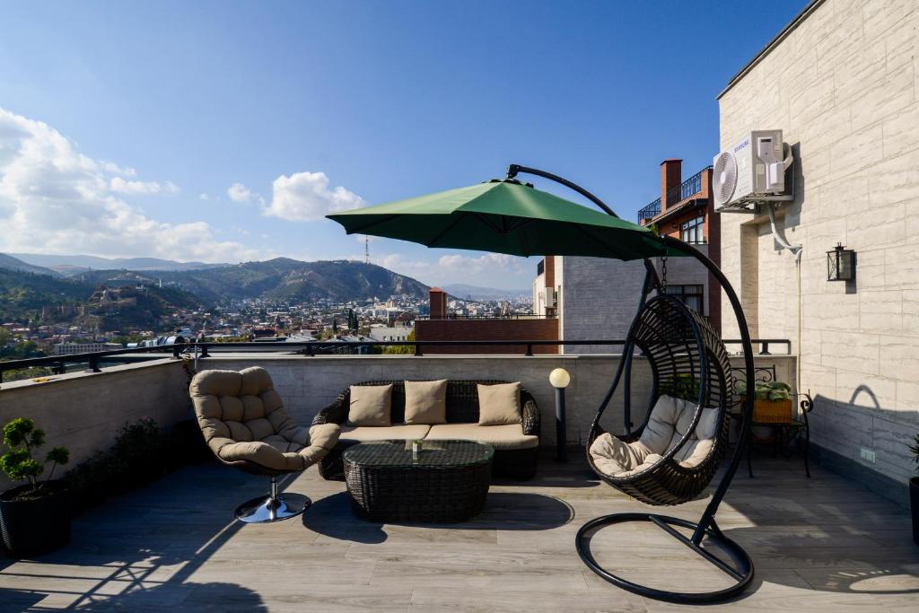 تراس هتل آولاباری Hotel Avlabari Terrace