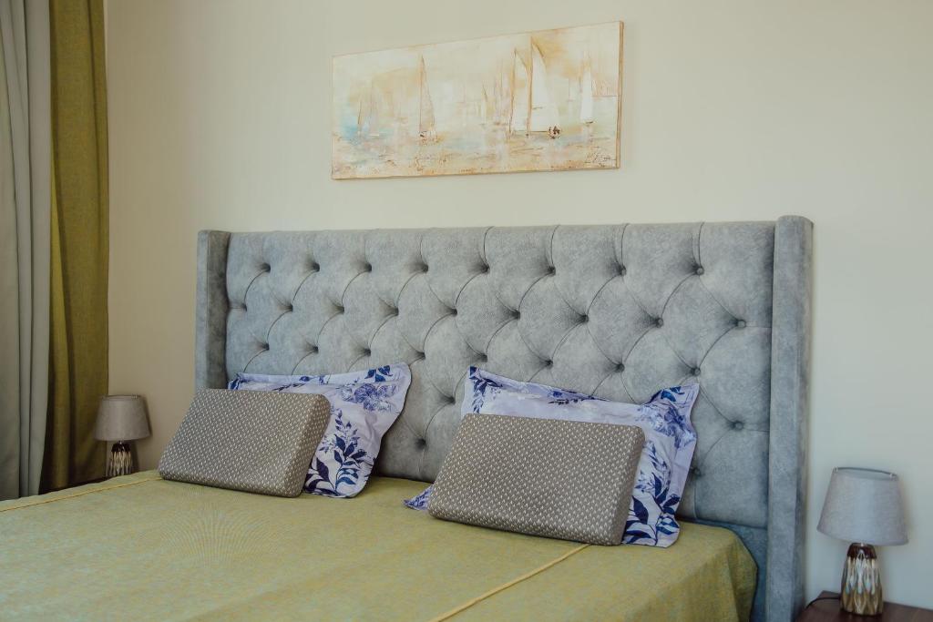هتل آپارتمان های شاد - Happy apartments