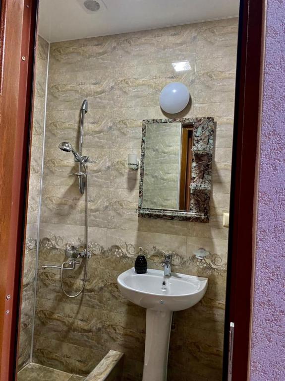 Guest House - Avlabari