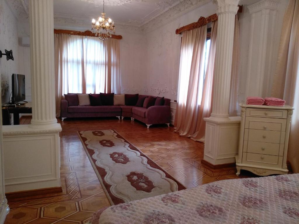 هتل رویال Hotel Royal
