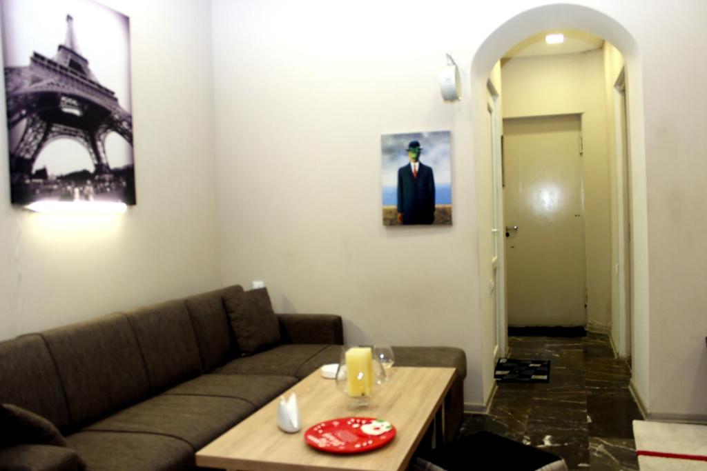 هتل آپارتمان لوکا - Luka Apartment