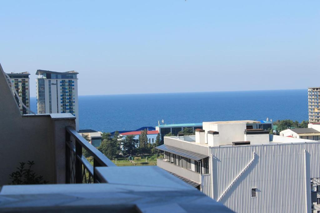 هتل آپارتمان سفر عشق - Love Journey Apartment