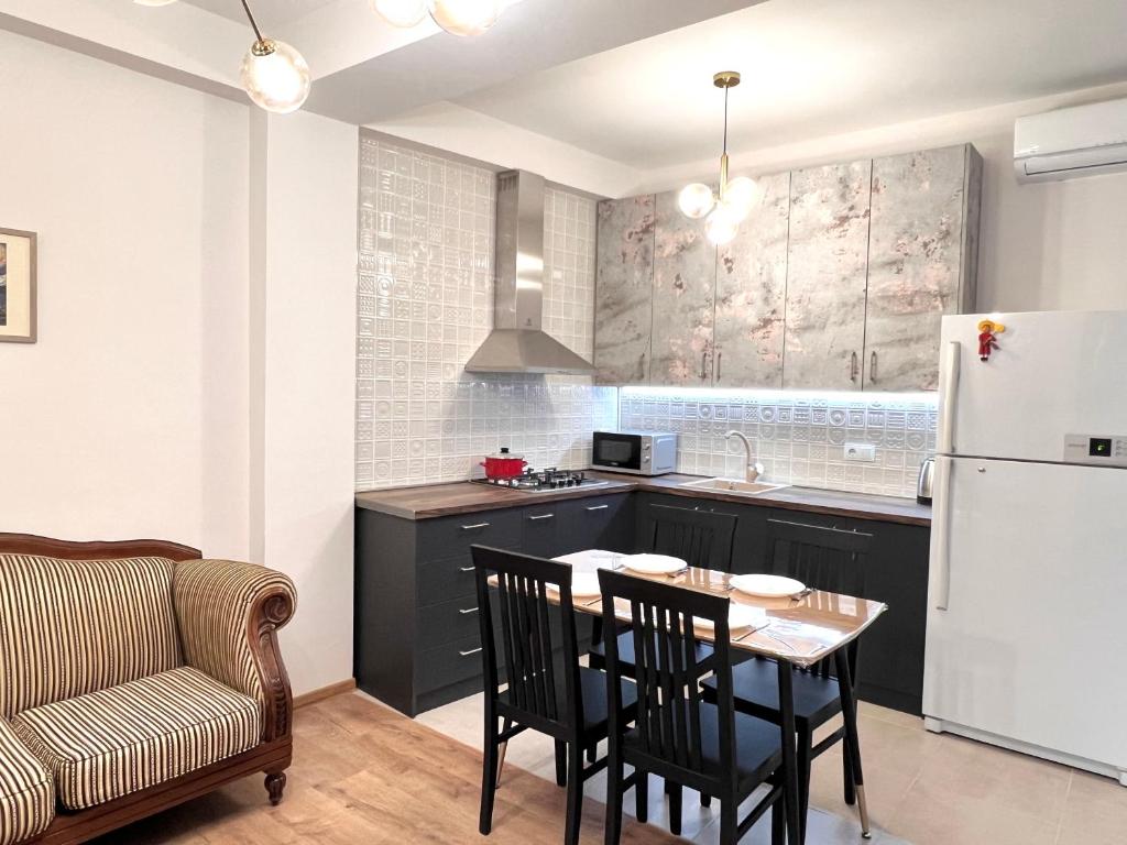 هتل آپارتمان را توضیح دهید - leselidze apartament