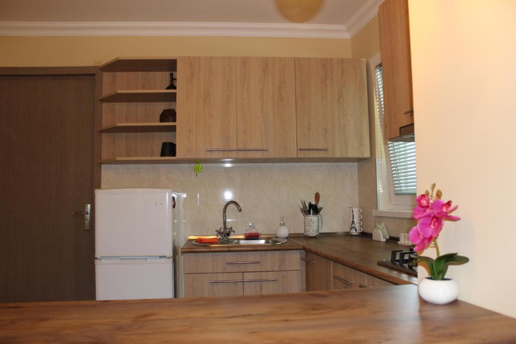 هتل مهمان خانه آسان Easy Guest House