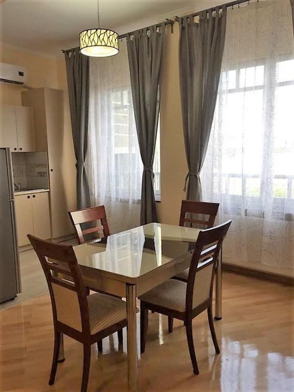 هتل آپارتمان آستریاس - Asterias Apartment