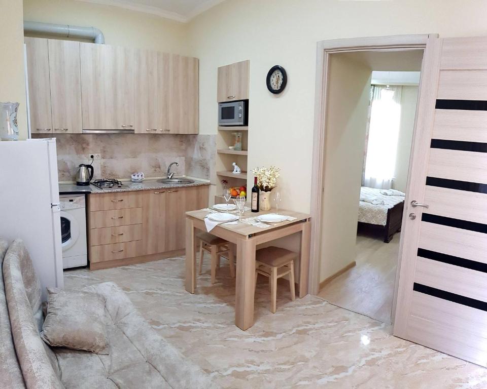 هتل آپارتمان اولابر قدیم - Apartament Old Avlabar