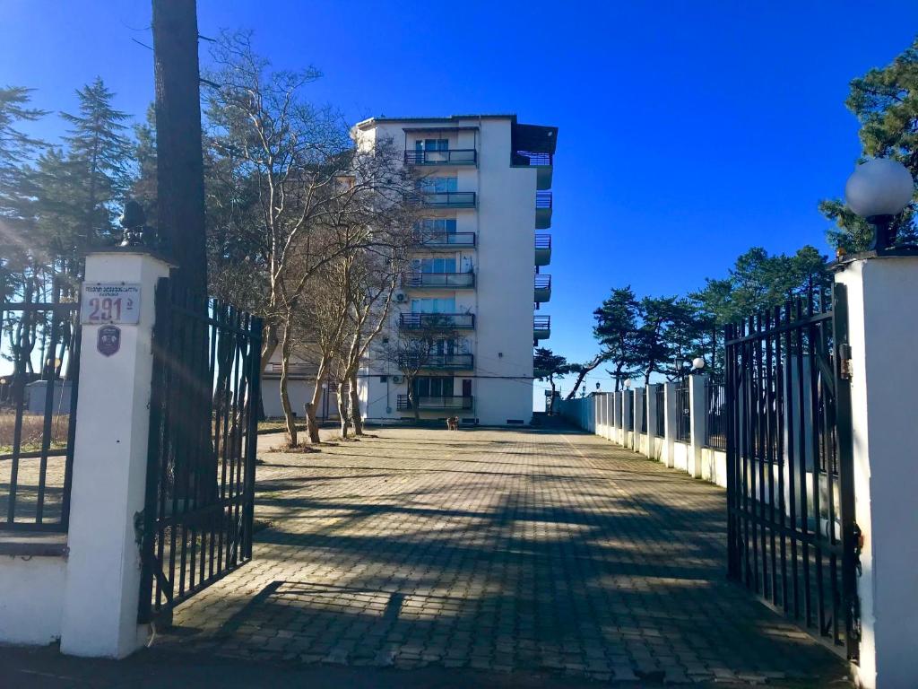 هتل کوبولتی پشت بام Kobuleti Rooftop Hotel