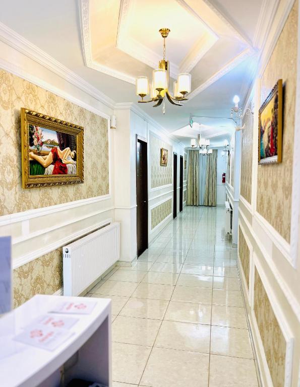 هتل گرجستان پالاس Georgian Palace Hotel