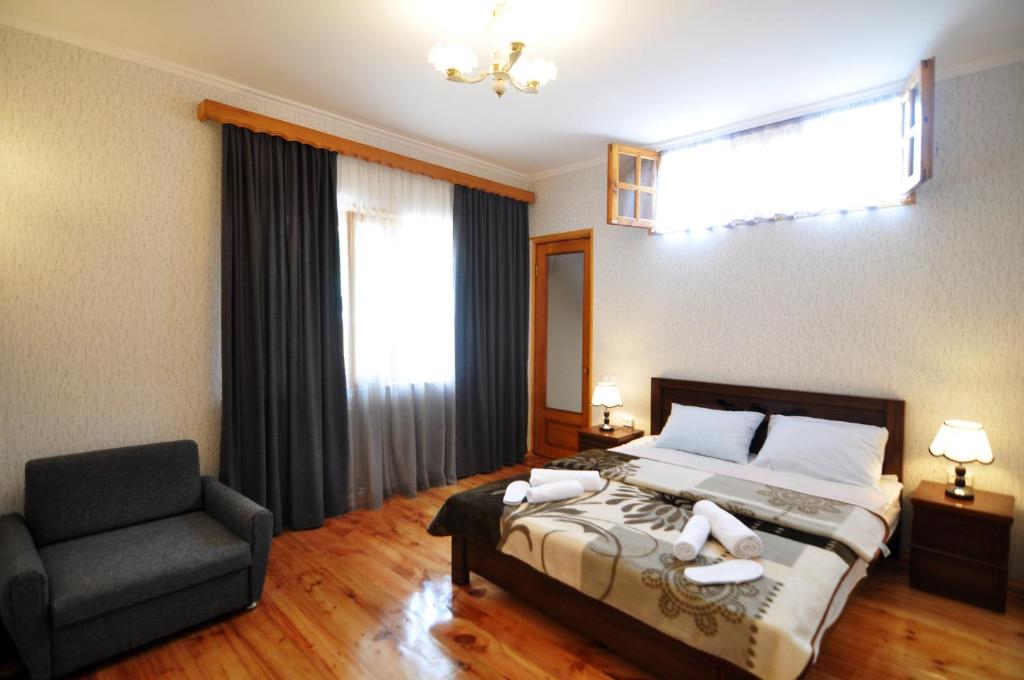 هتل آپارتمان میا - Mia's Apartment