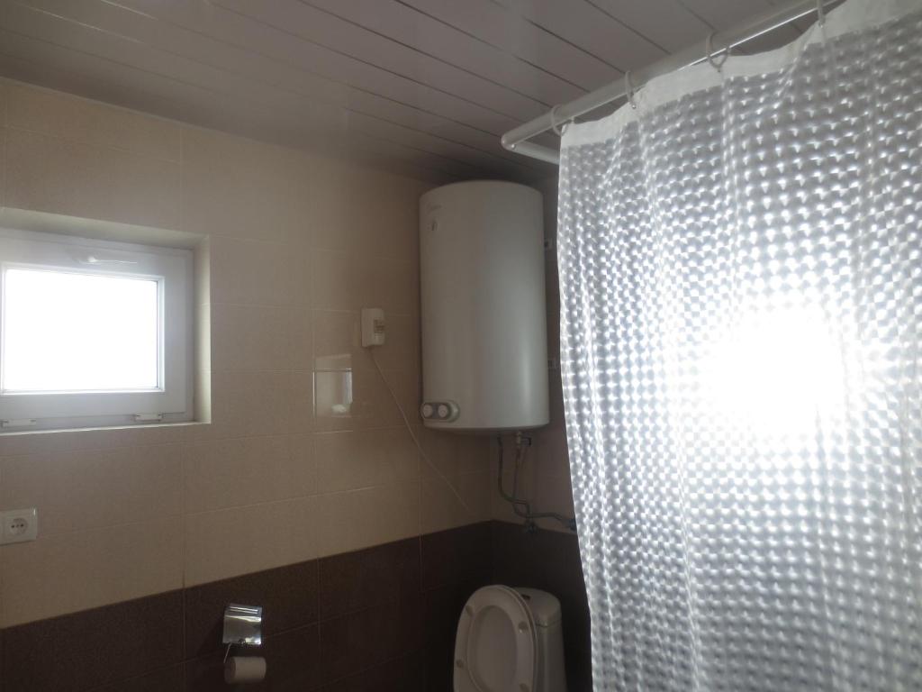 هتل مهمانسرای ایرما بسو و آلکو خرگیانیس irma beso & aleko khergianis guesthouse