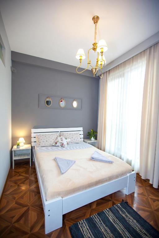 هتل آپارتمان تفلیس LOA - Tbilisi LOA Apartment