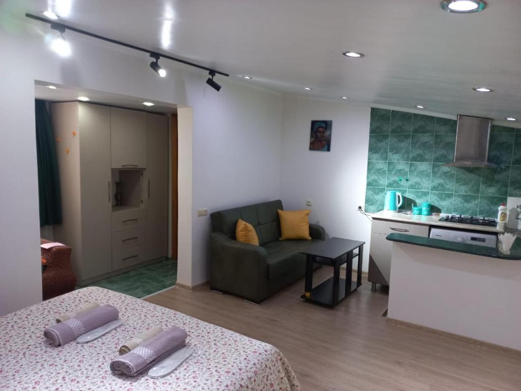 هتل آپارتمان باتومی با تراس - Batumi Apartment with Terrace